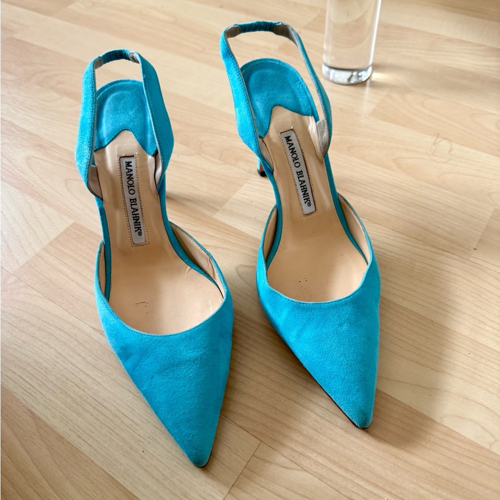 Manolo Blahnik Carloyne Turquoise Suede Pointed-Toe Slingback Heels